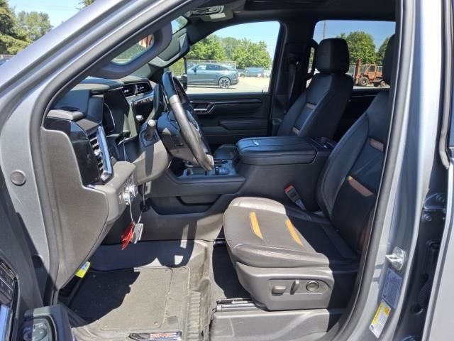 Used 2025 Silver GMC AT4 image 4