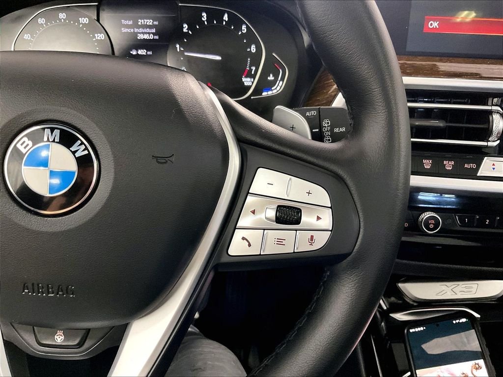Used 2022 White BMW xDrive30i image 23