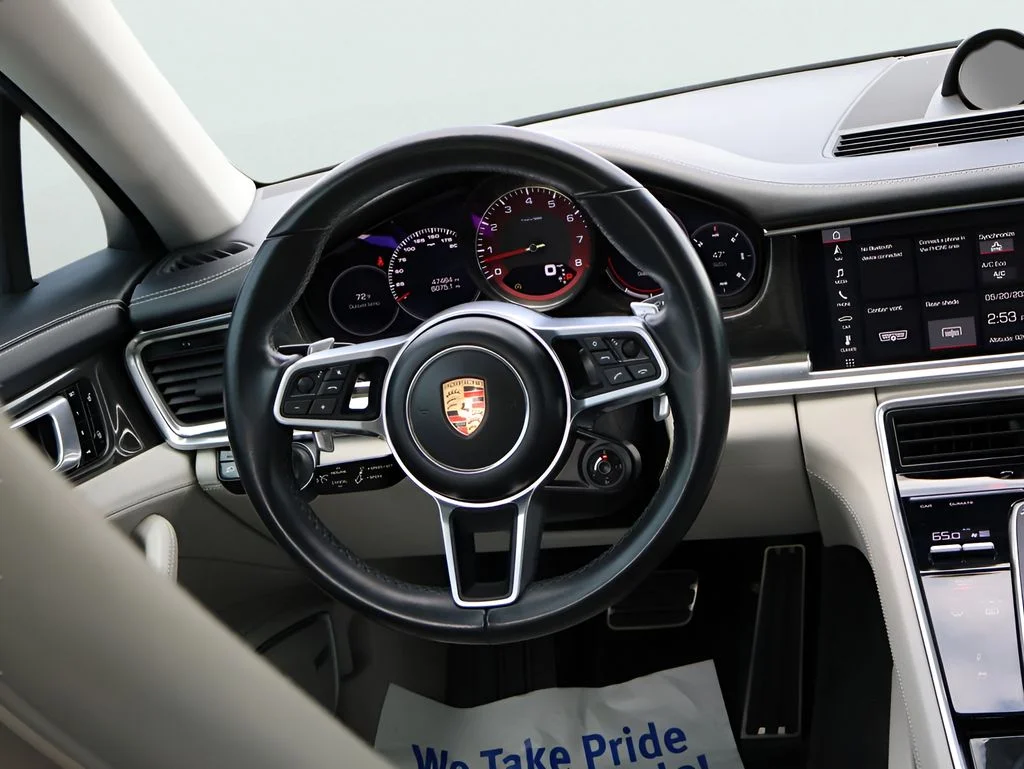 Used 2018 Volcano Grey Metallic Porsche 4S Executive image 21