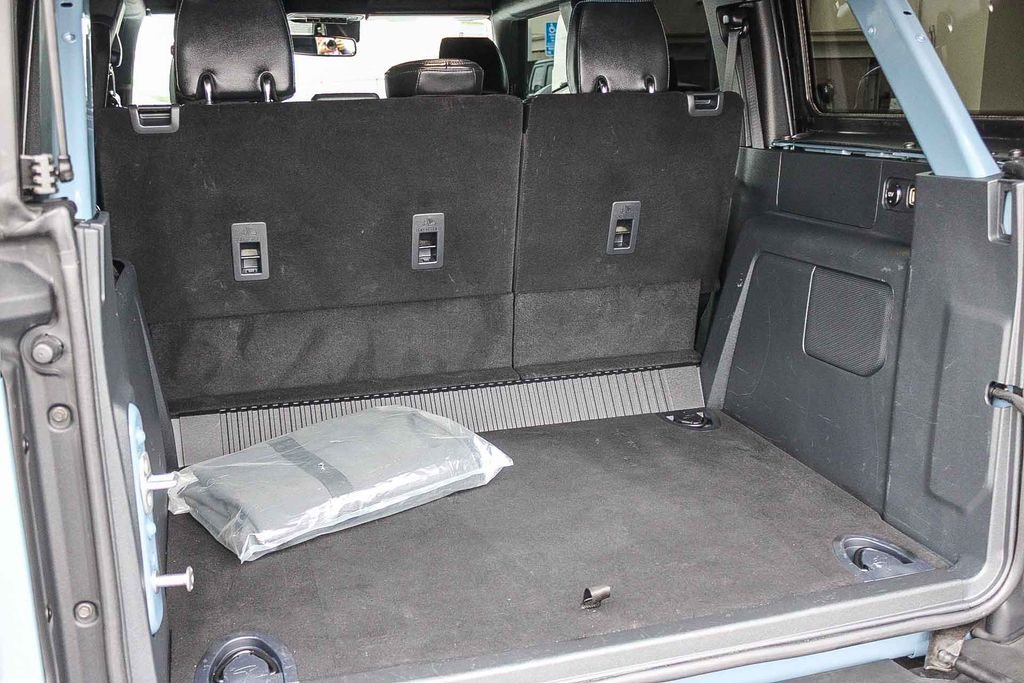 Used 2024 Gray Ford Wildtrak image 26