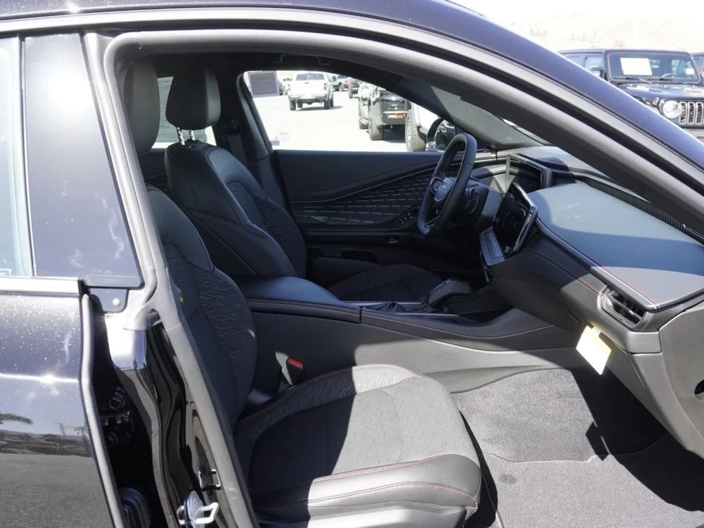 New 2026 Diamond Black Crystal Pearlcoat Dodge R/T Scat Pack image 18