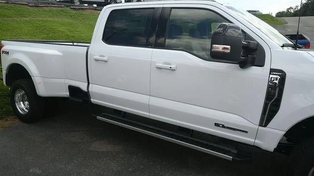 New 2026 Oxford White Ford F-350® Lariat® image 4