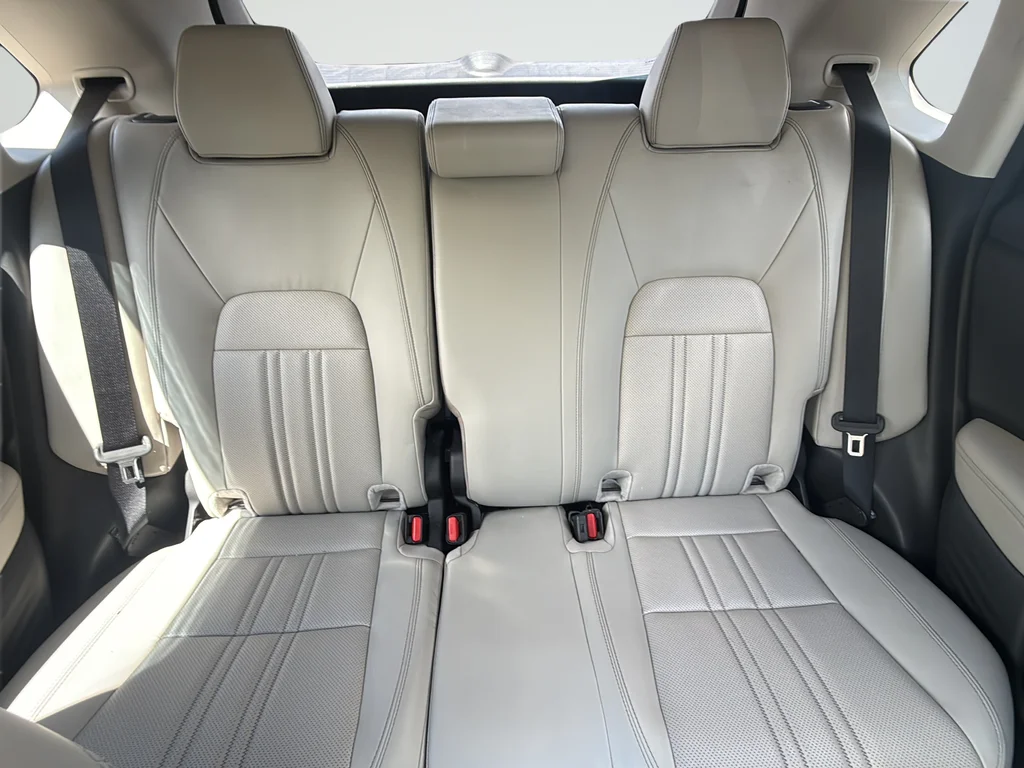 Used 2024  Honda EX-L image 17
