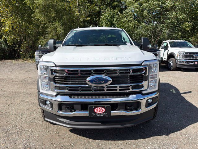 New 2026 Oxford White Ford F-600® XL image 2