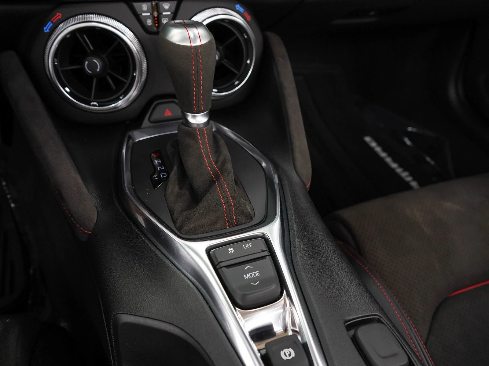 Used 2023 Summit White Chevrolet 2dr Conv ZL1 image 24