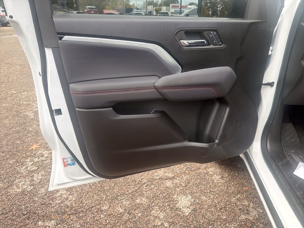 Used 2024 White Chevrolet Z71 image 13