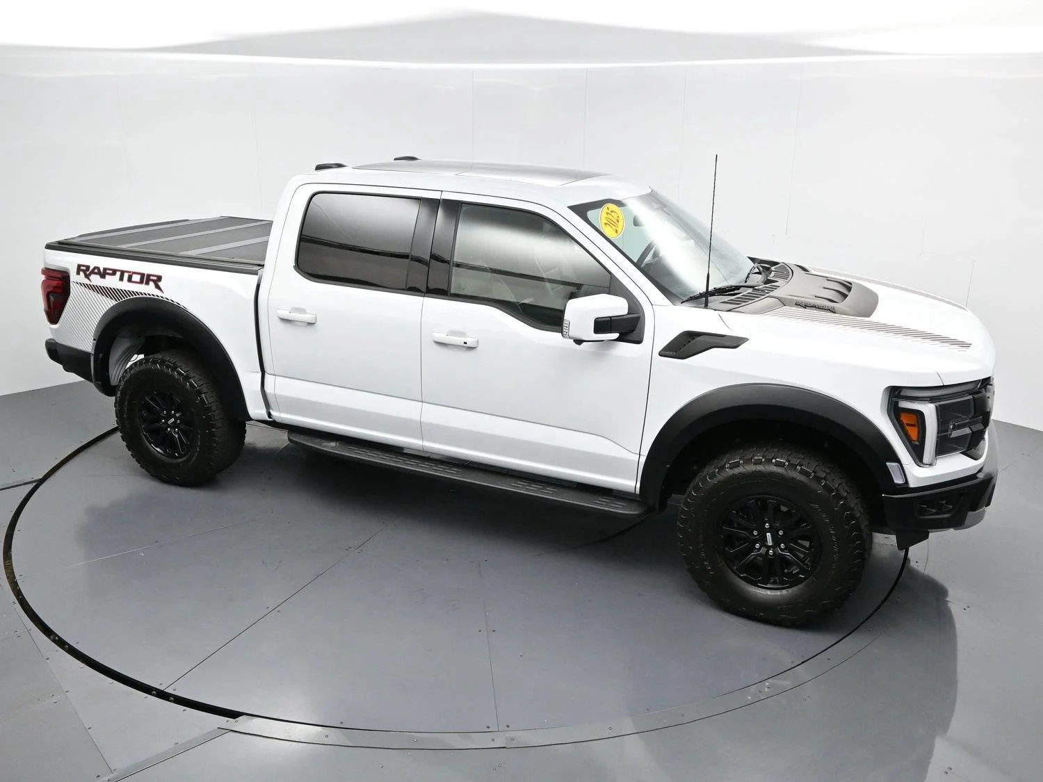 Used 2025 Oxford White Ford Raptor image 41
