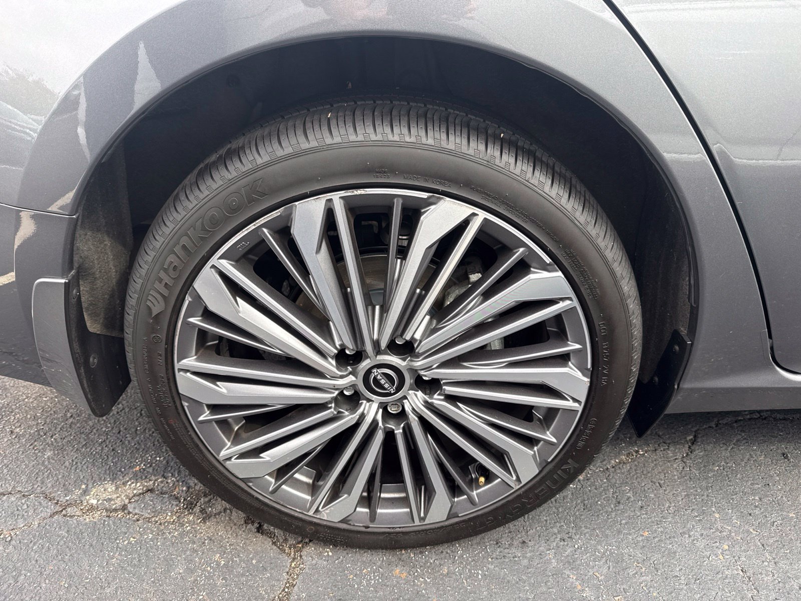 Used 2024 Gun Metallic Nissan 2.5 SL image 17