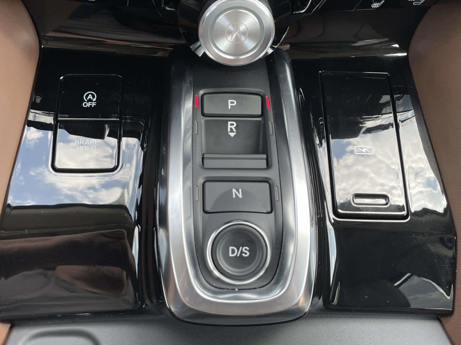 Used 2025 Platinum White Pearl Acura w/Technology Package image 31