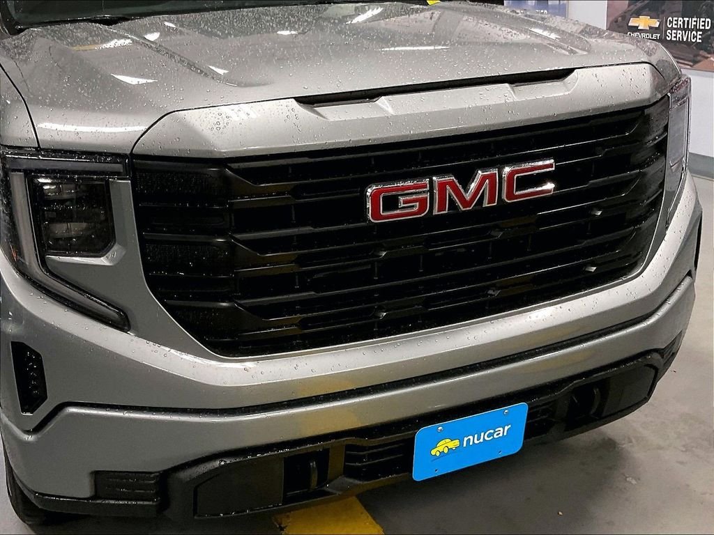 Used 2024 Silver GMC Pro image 31