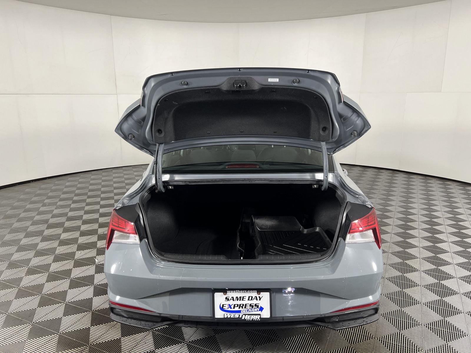 Used 2022 Electric Shadow Hyundai Blue image 47