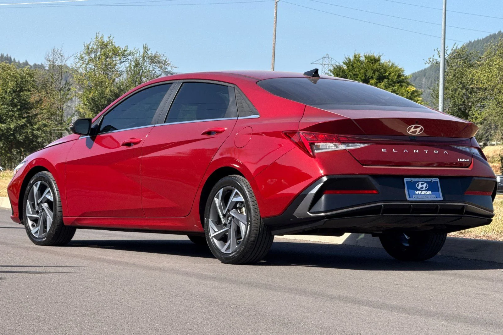 Used 2025 Red Hyundai Limited image 5