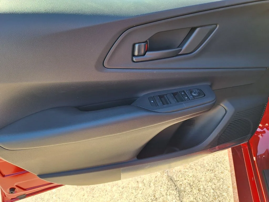 2026 Toyota Prius Plug-in Hybrid SE - Photo 15
