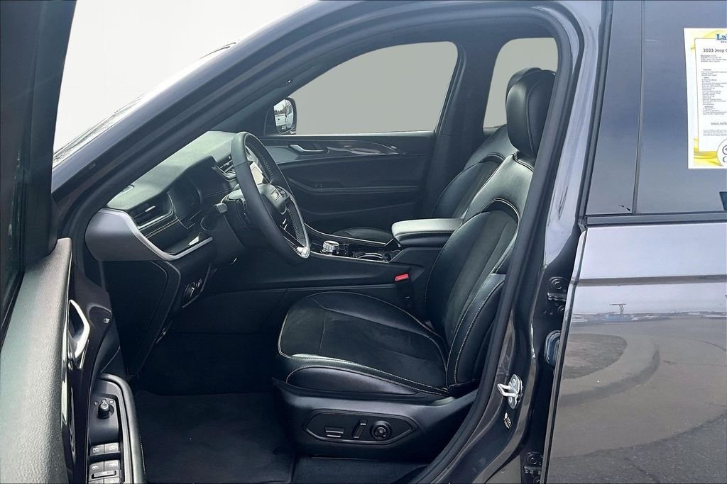 2023 Jeep Grand Cherokee Altitude - Photo 24