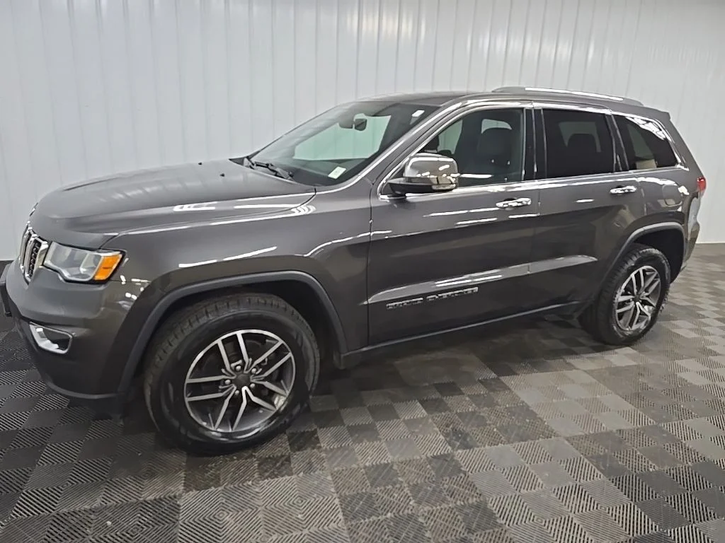 Used 2020 Gray Jeep Limited image 6