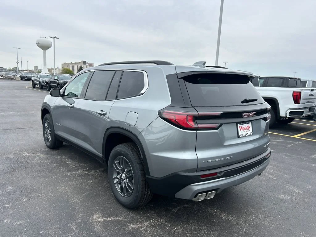 2026 GMC Acadia Elevation - Photo 7