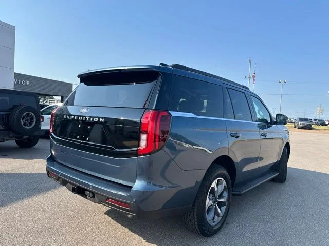 New 2027 Nocturnal Blue Metallic Ford Active image 20