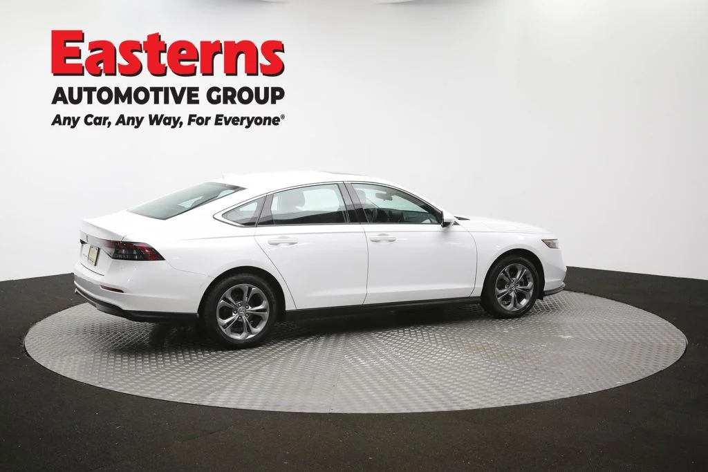 Used 2023 White Honda EX image 45