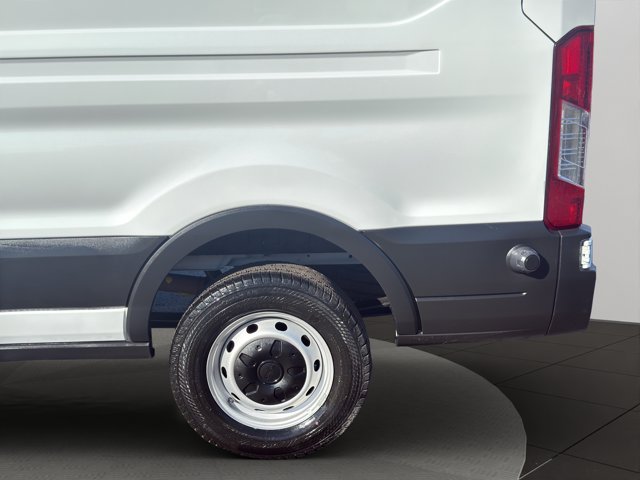 Used 2024 White Ford  image 23