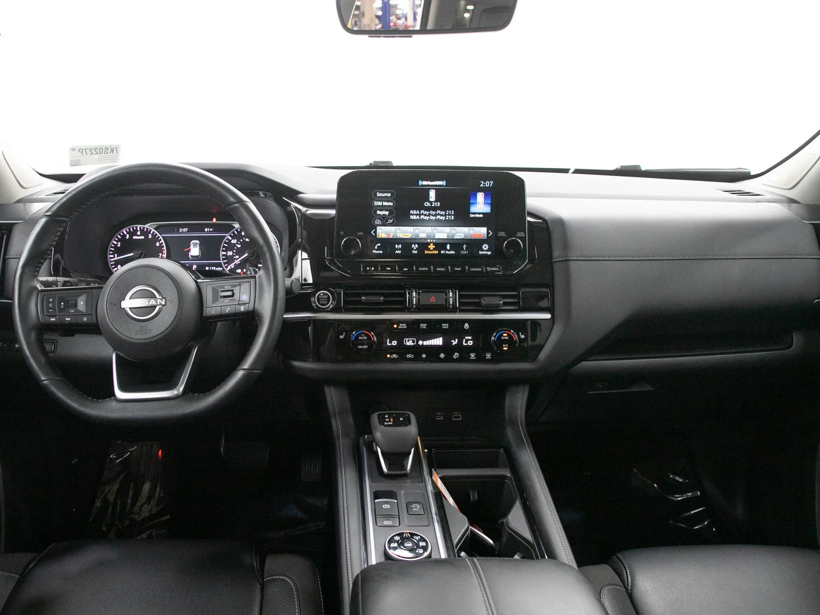Used 2023 Pearl White Tricoat Nissan SL image 18