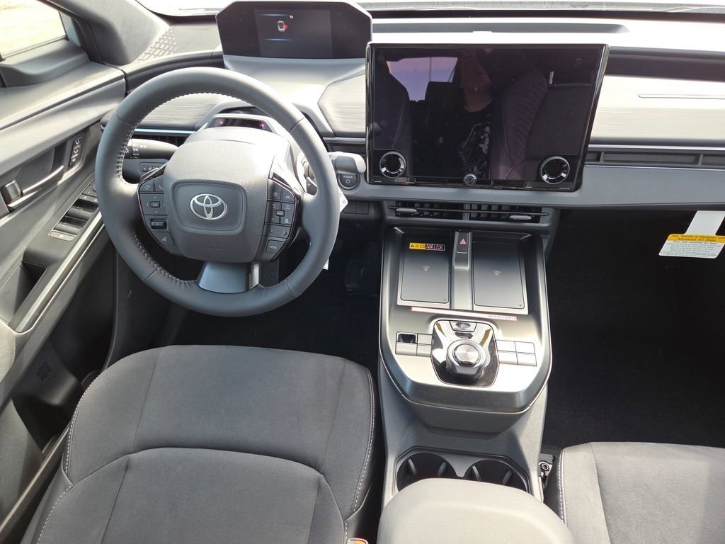 2026 Toyota C-HR XSE - Photo 29