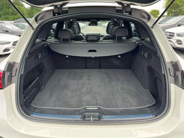 Used 2026 White Mercedes-Benz GLC 300 image 15