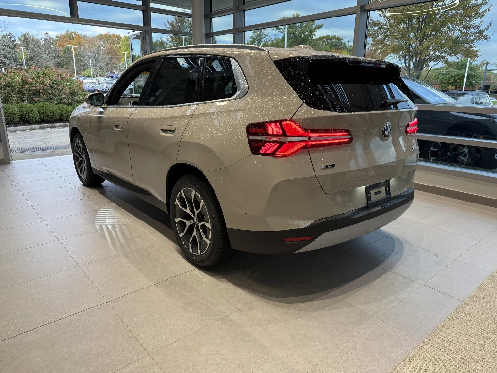 New 2026 Dune Grey Metallic BMW 30 xDrive image 4
