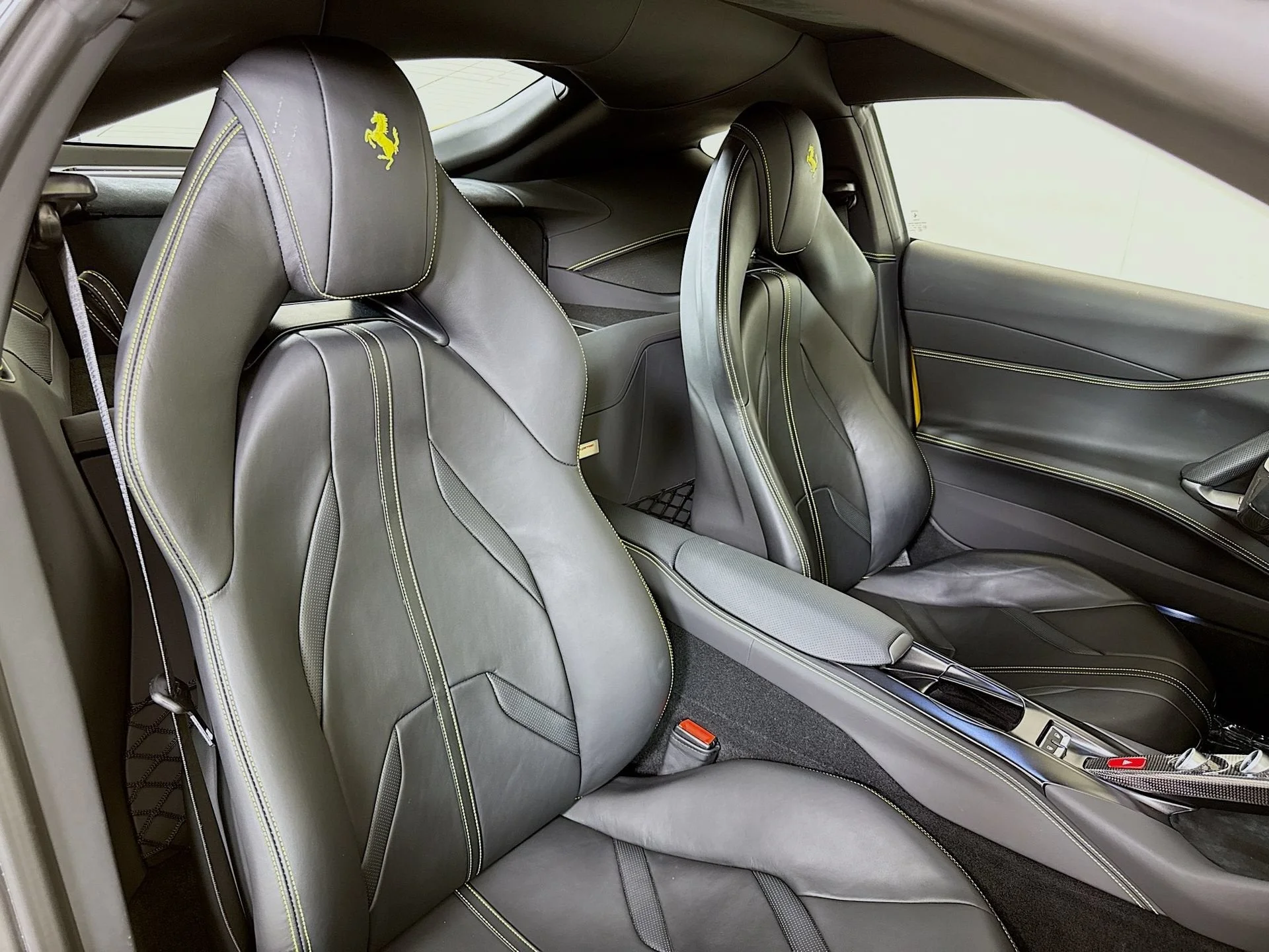 Certified Used 2019 Giallo Triplo Strato Ferrari Base image 22