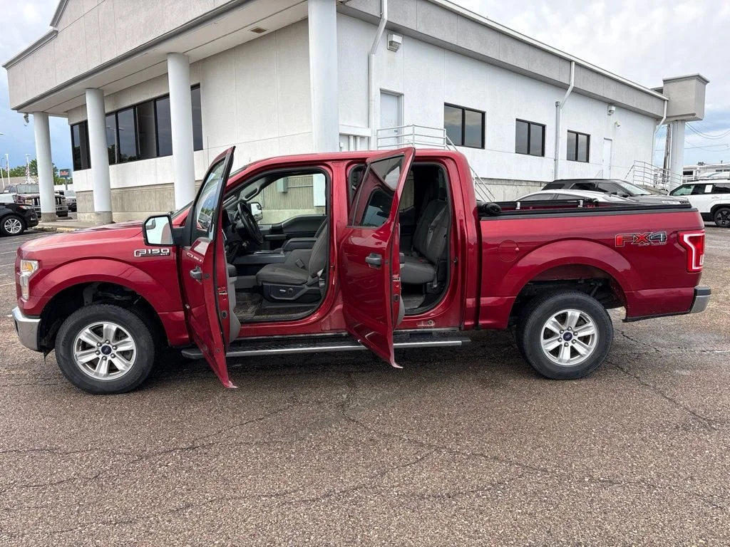 Used 2015 Ruby Red Metallic Ford XLT image 4