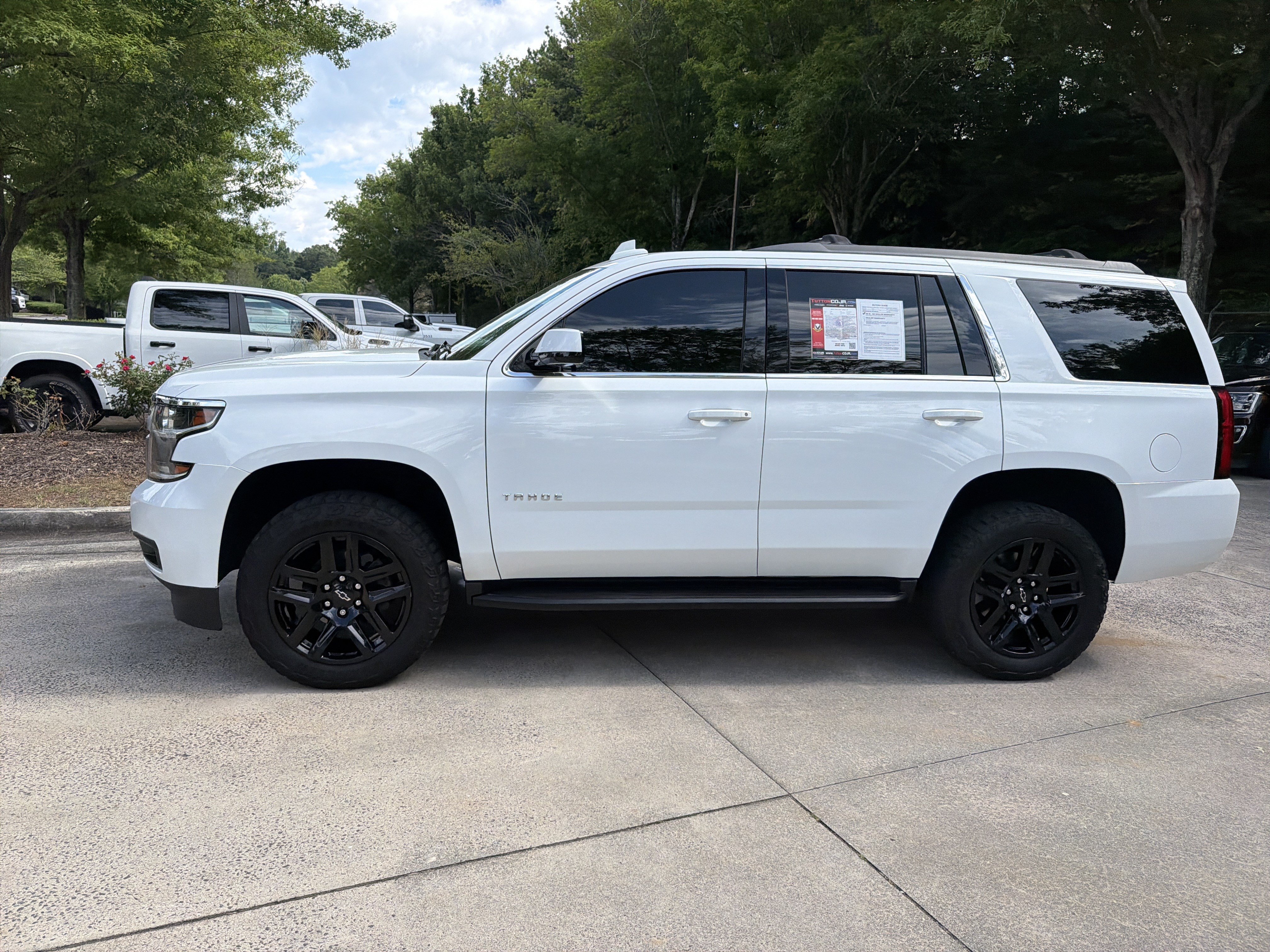 Used 2019 Summit White Chevrolet LS image 7