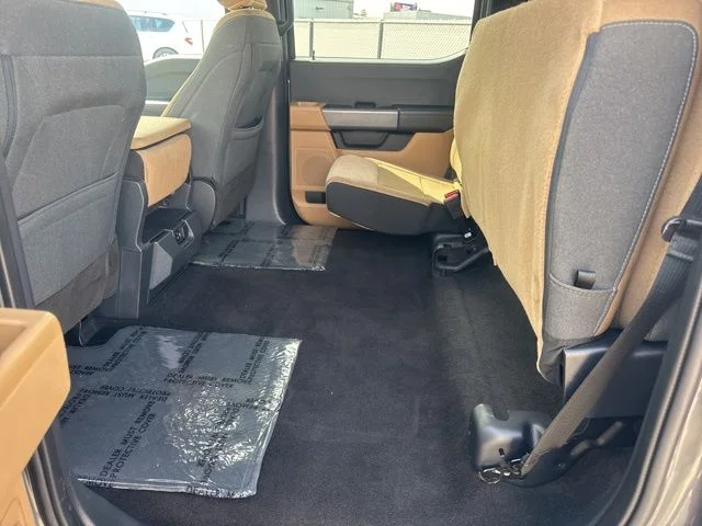 Used 2023 Gray Metallic Ford XLT image 11