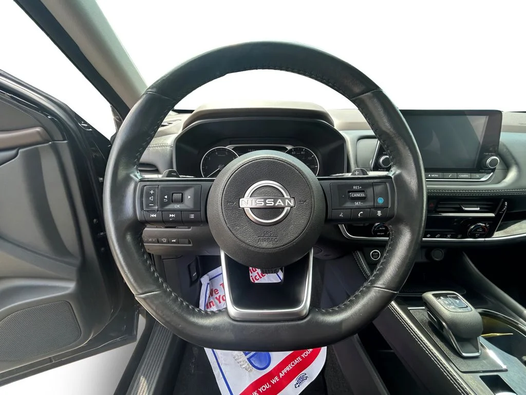 Used 2023 Super Black Nissan SL image 13