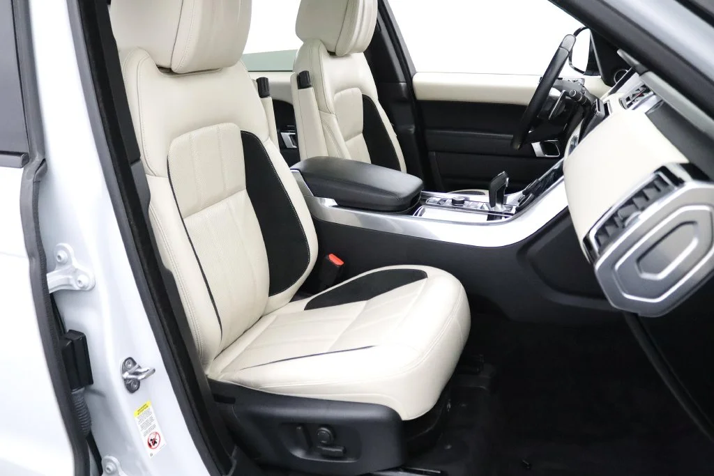 Used 2019 White Land Rover Supercharged image 20