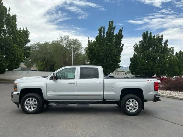 Used 2019 SILVER ICE METALLIC Chevrolet LTZ image 9
