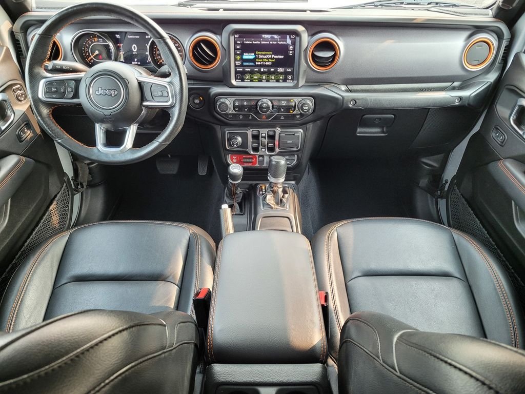 Used 2023 Silver Jeep Mojave image 16