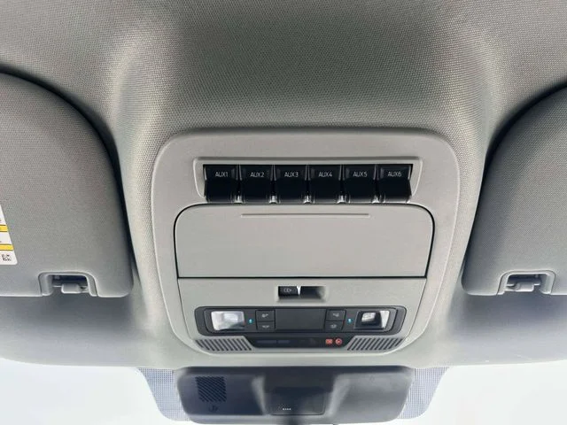 New 2026 Agate Black Metallic Ford XLT image 20