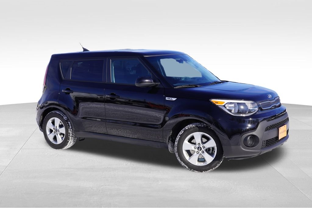 Used 2018 Kia Soul Base with VIN KNDJN2A26J7592224 for sale in Lakeville, MN