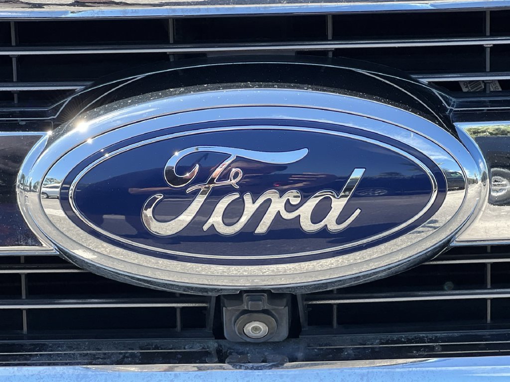 Used 2016 Beige Ford Lariat image 31
