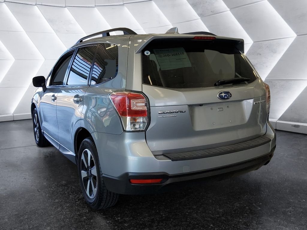 Used 2018 Silver Subaru 2.5i Premium image 6