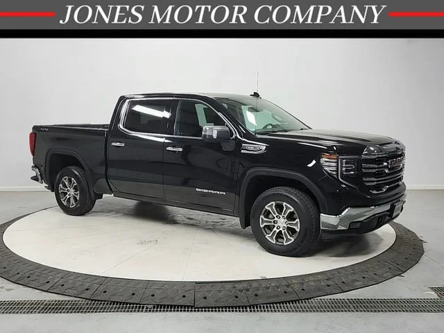 2025 GMC Sierra 4WD Crew Cab Short Box SLT's photo