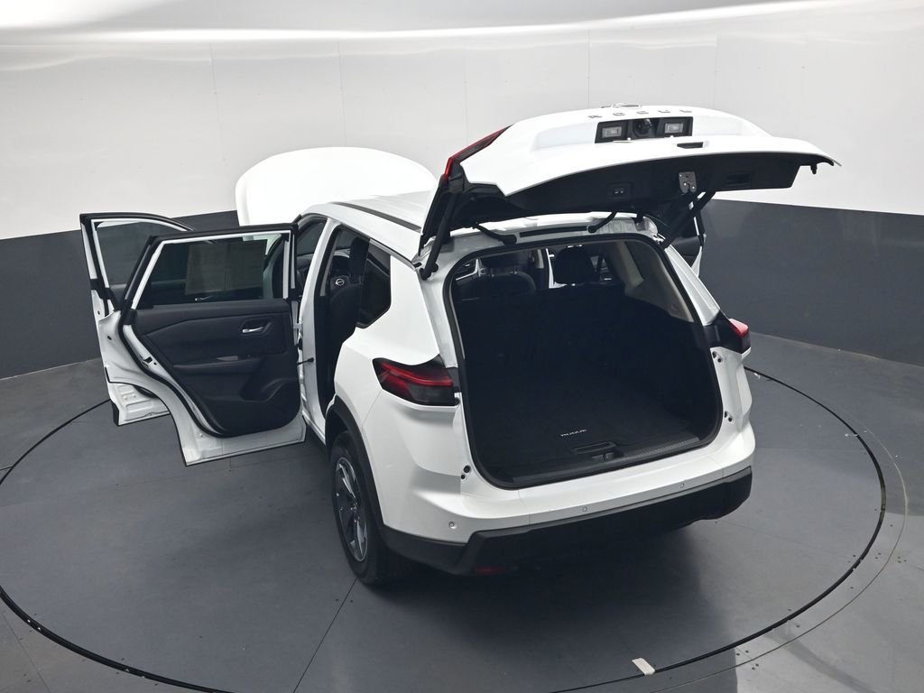 Used 2025 White Nissan SV image 43