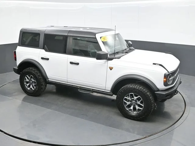 Used 2021 White Ford Badlands image 15