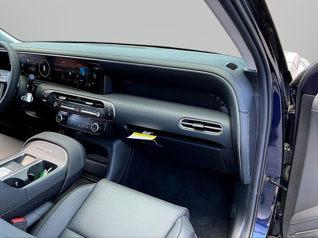 New 2026 Blue Hyundai SEL Premium AWD image 29
