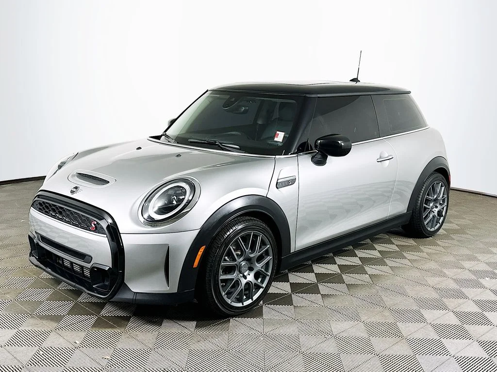 2023 MINI Cooper Cooper S 3 Door's photo