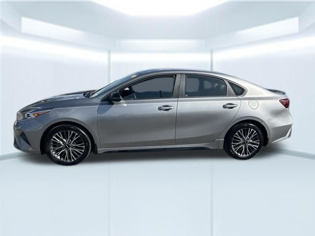 Used 2024 Gray Kia GT-Line image 10