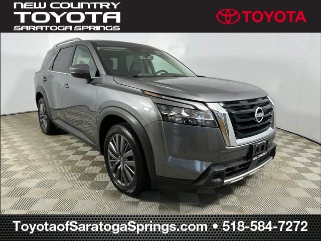 2023 Nissan Pathfinder SL 4WD's photo