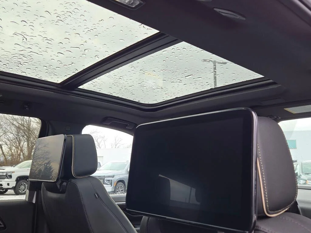 2026 Chevrolet Tahoe Premier - Photo 11