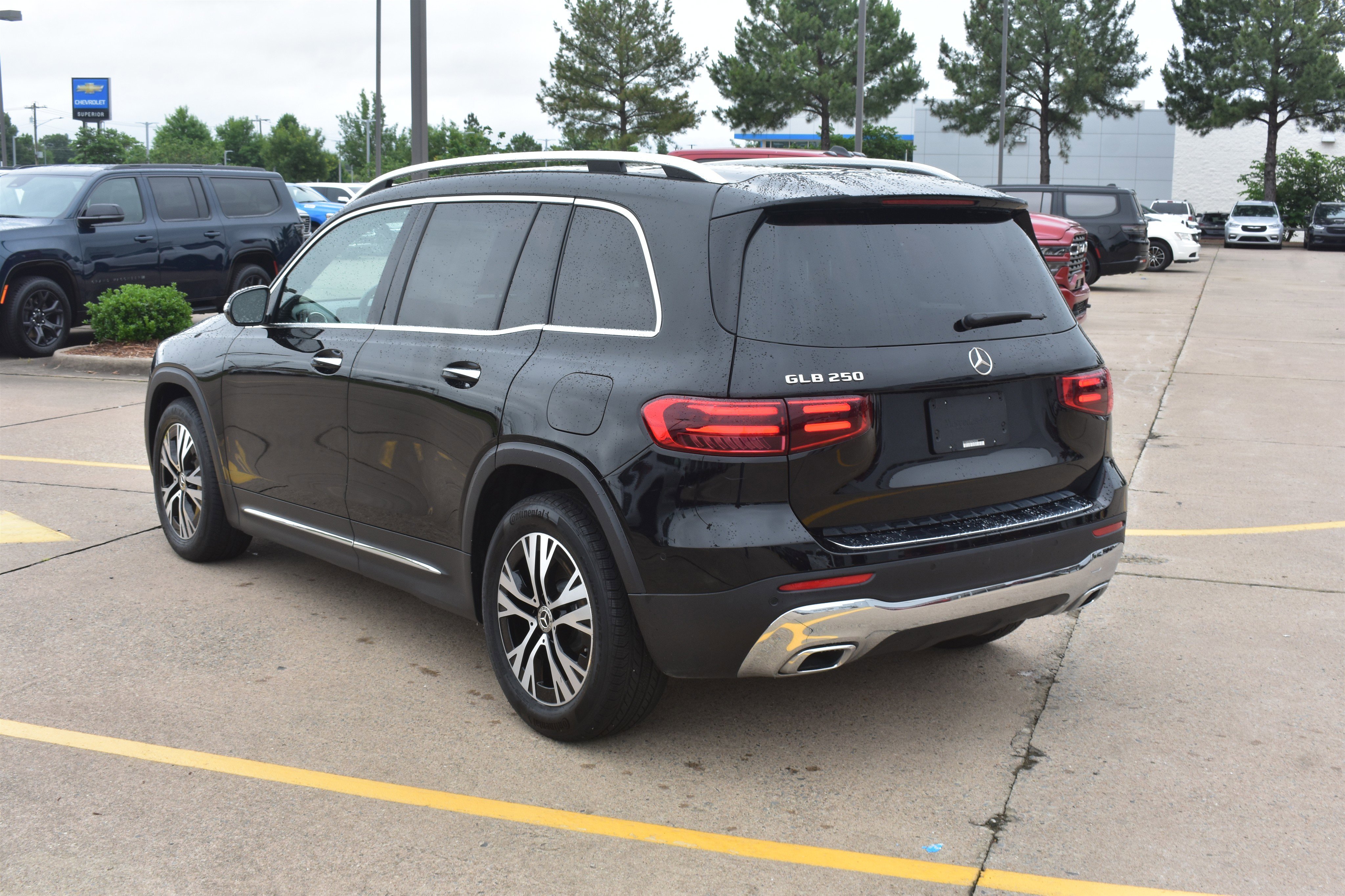 Used 2024  Mercedes-Benz GLB 250 image 8