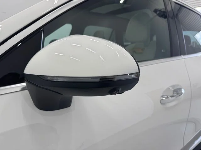 New 2027 White Mercedes-Benz GLC 300 image 44