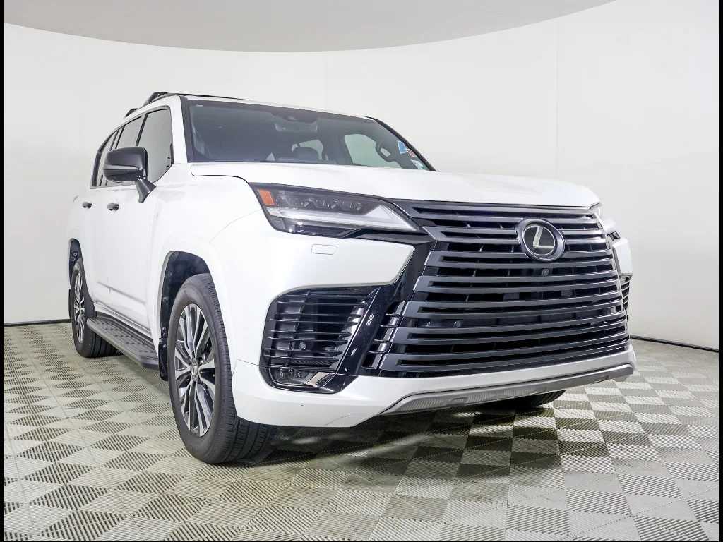 2022 Lexus LX 600 600 Premium's photo